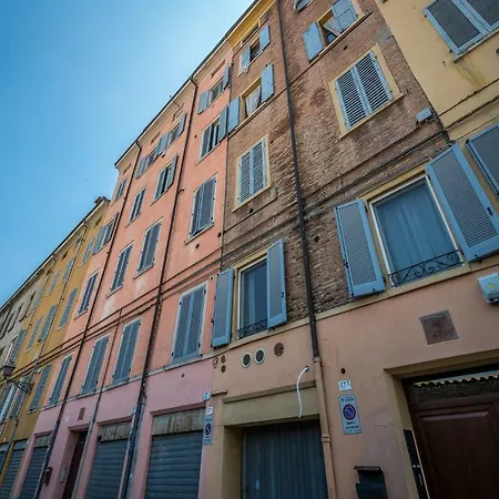 Vogue Garden Apartment Modena