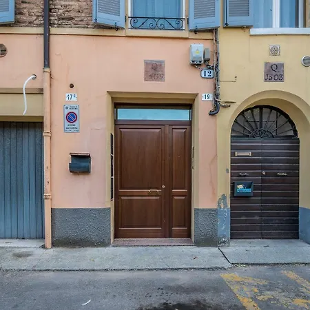 Vogue Garden Apartment Modena